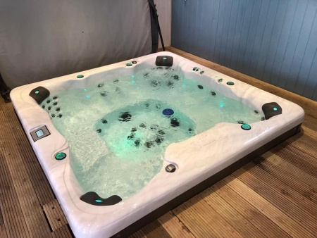 Спа бассейн Vita Spa Grand